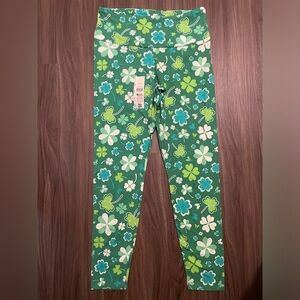 No Boundaries Green and White Shamrock Leggings size L 12/14